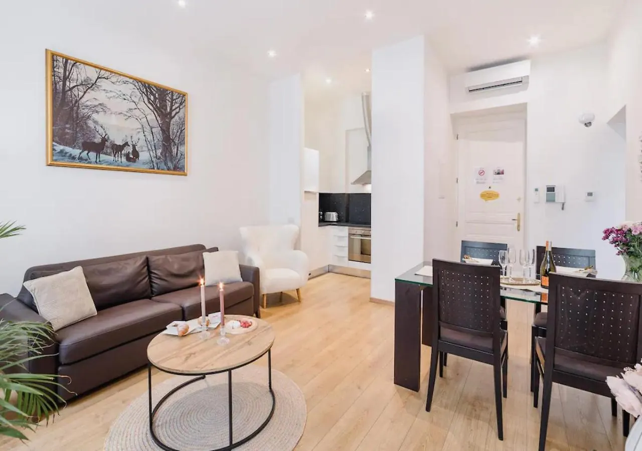 Premiere Dubcek Apartment 프라하